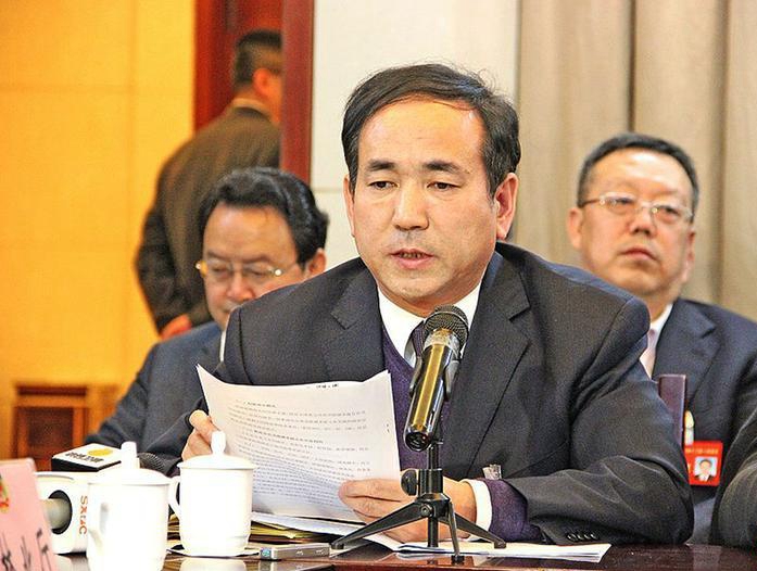 李宏安董事长参加陕西省“两会”提出多项议案